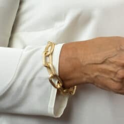 Alternative view of Armband (30)