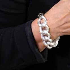 Alternative view of Armband (44)