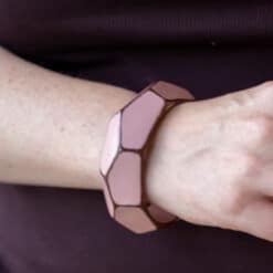 Alternative view of Armband (27)